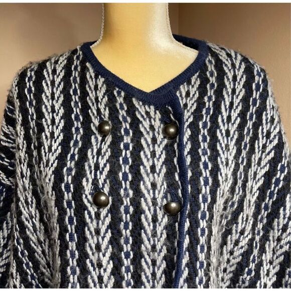 Anthropologie Sleeping On Snow Poncho Sweater With Pockets Fringe Hem - Picture 2 of 10